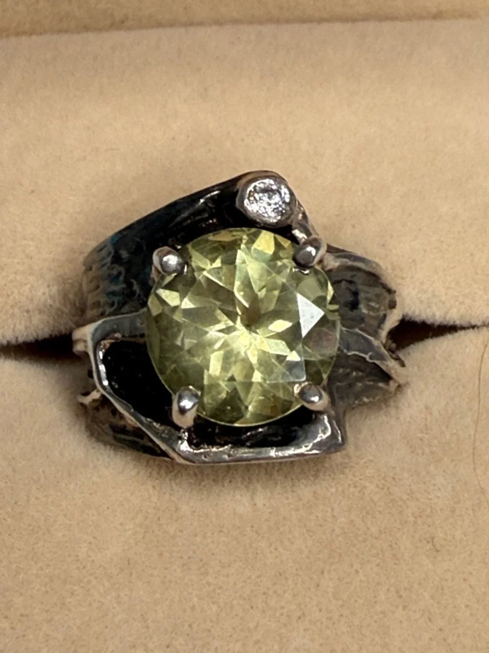 925 Sterling Silver Topaz and diamond ring